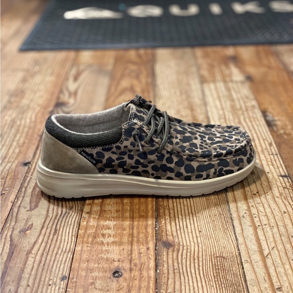 HEY DUDE Cheetah Print - Picture 5 of 7